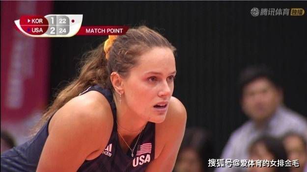 红色内衣的新妈妈