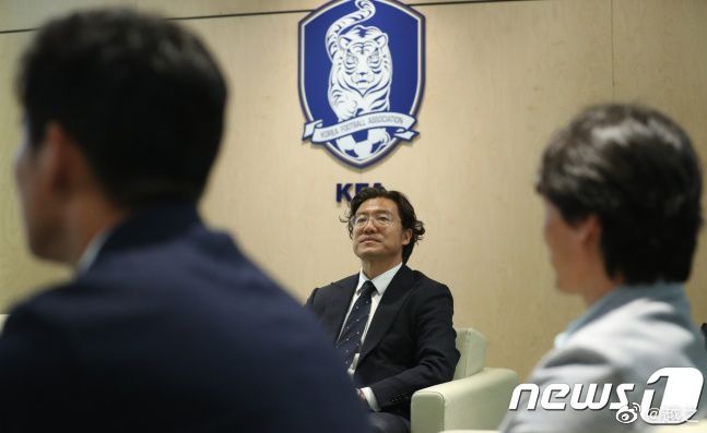 美女扒开让男人桶爽