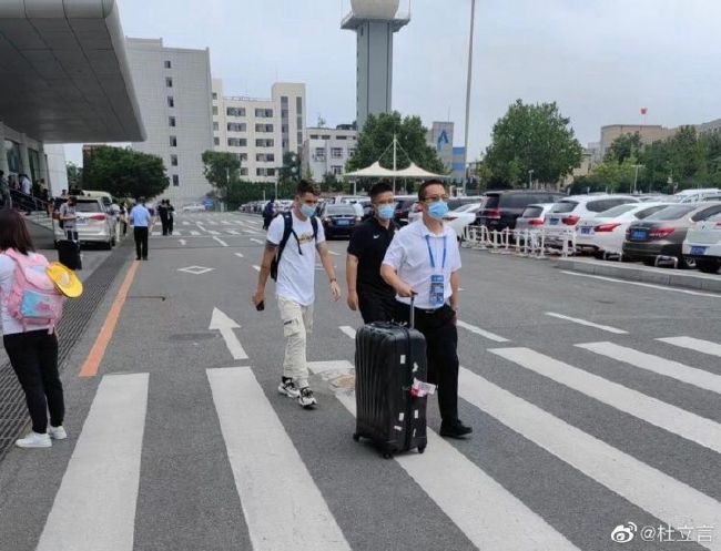 亚洲黄色三级视频